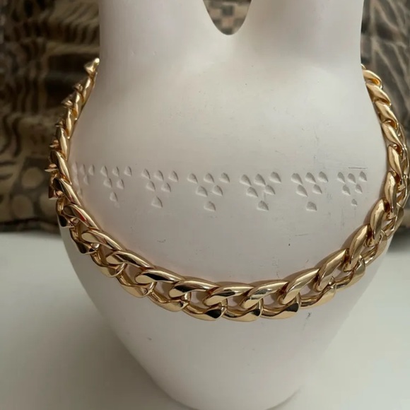 Chunky Gold Necklace - Picture 3 of 4